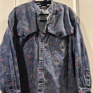 The Look Vintage floral Shacket Denim button down band collar raw hem size L